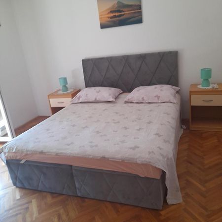 Dubravka Apartment Dinjiska ภายนอก รูปภาพ