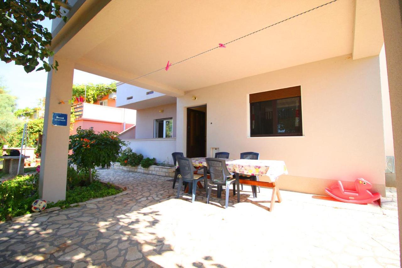 Dubravka Apartment Dinjiska ภายนอก รูปภาพ