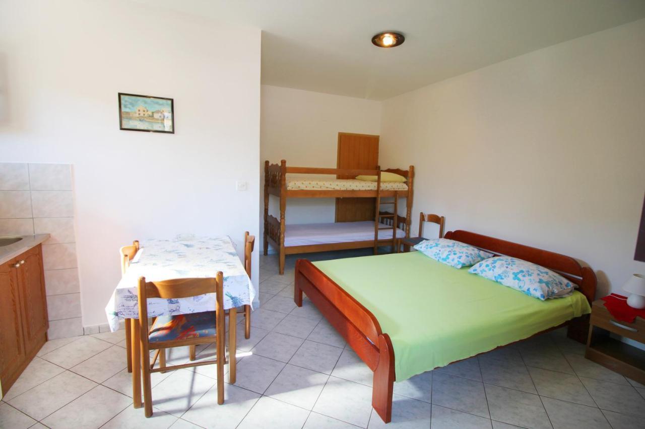 Dubravka Apartment Dinjiska ภายนอก รูปภาพ